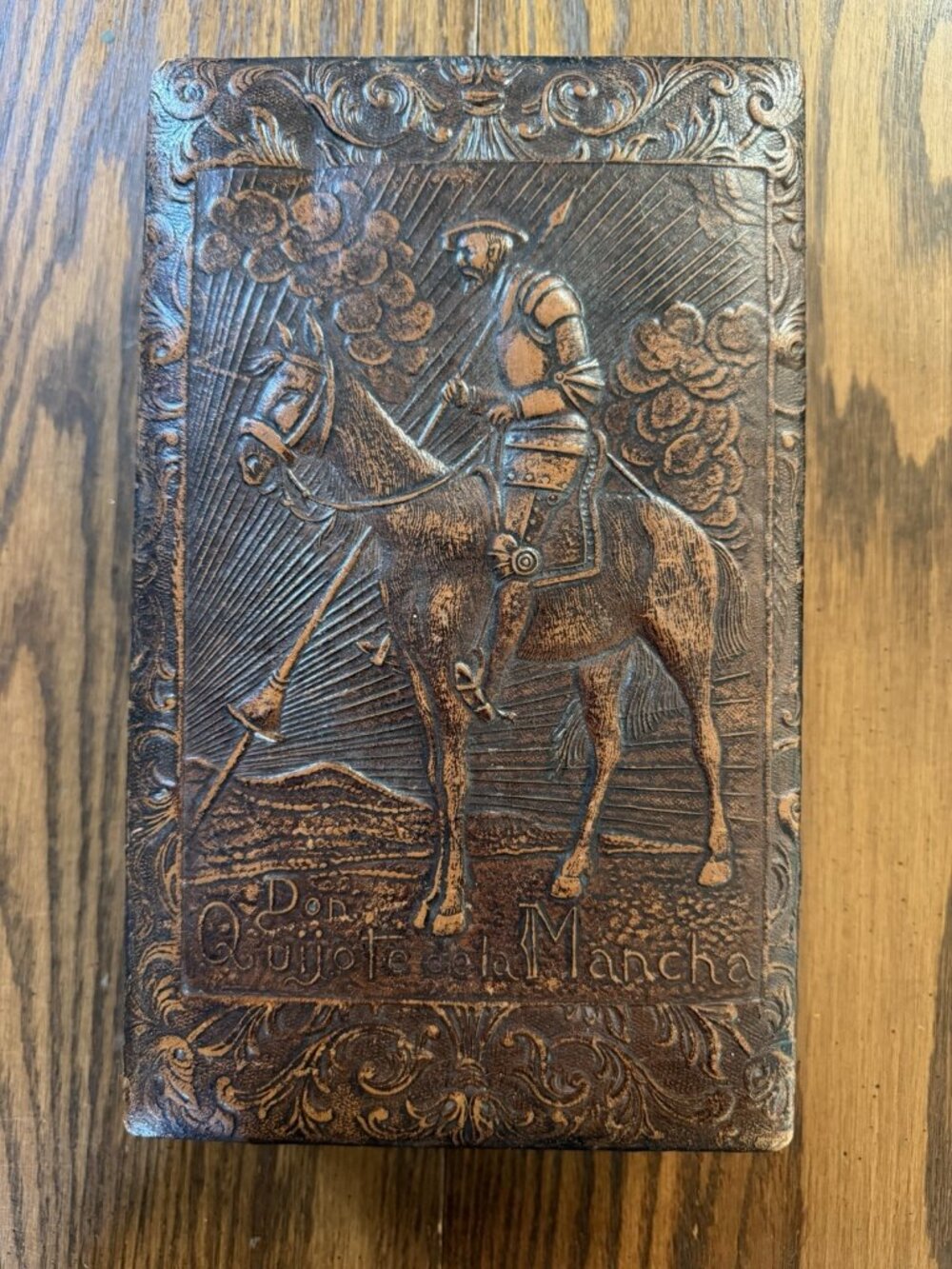 Vintage Don Quixote Embossed Leather Wrapped Wooden Cigar Cigarette Storage Box